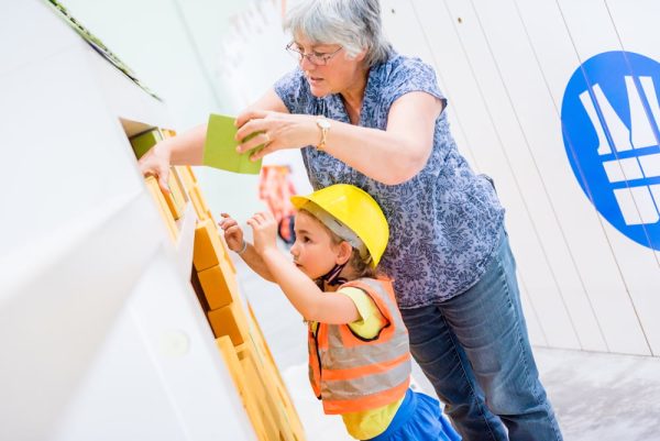 Idée de sortie en famille : une virée réussie grands-parents et petits-enfants au SPARKOH!