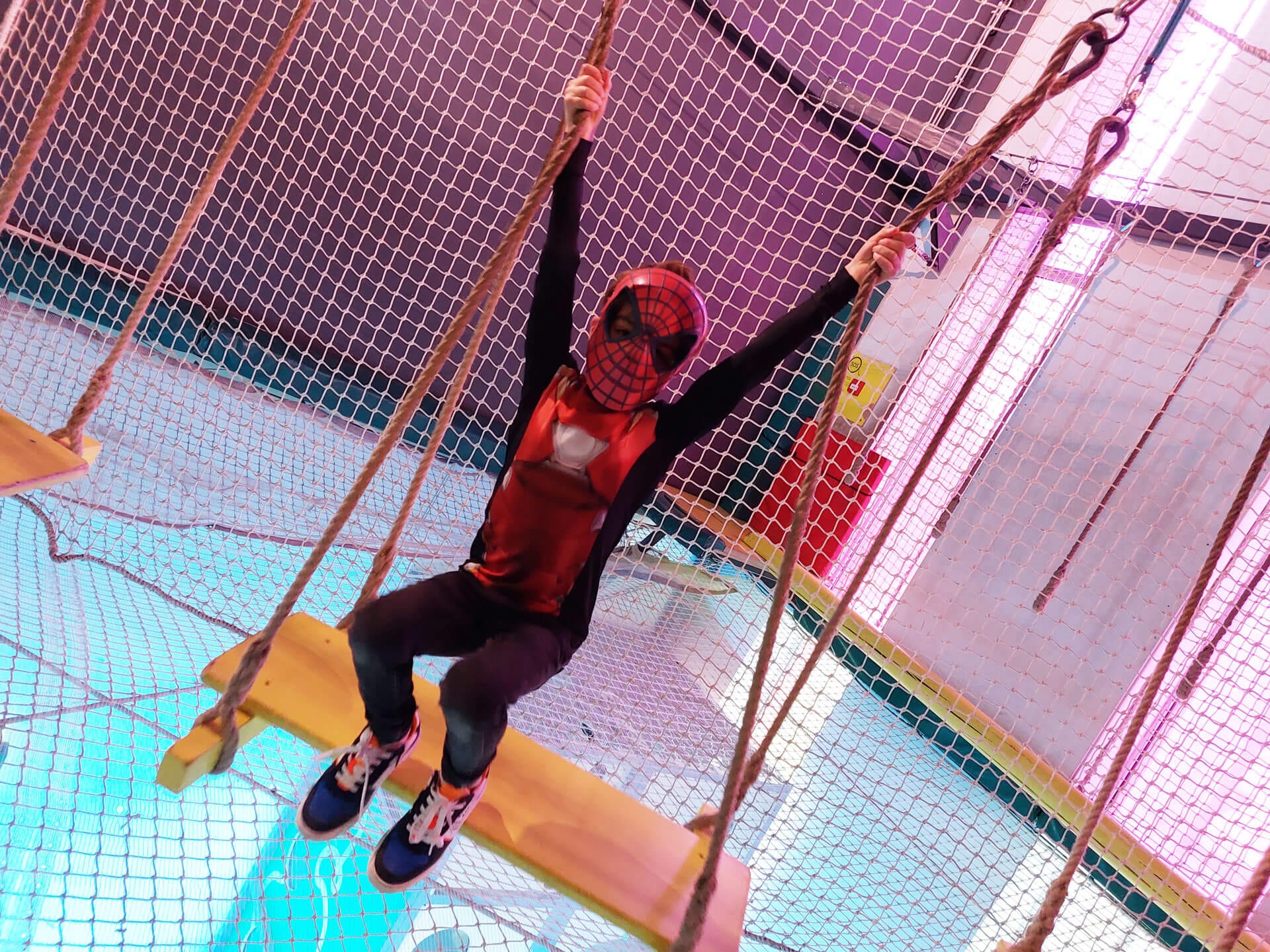 Visuel carnaval enfant au SPARKOH!