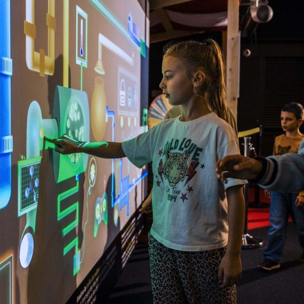 Fluxys_Mur enfant en action